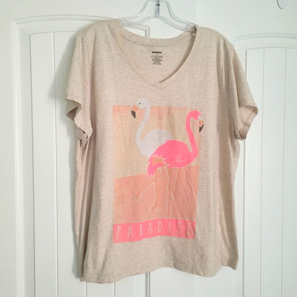 Women's V-Neck Flamingo Tshirt